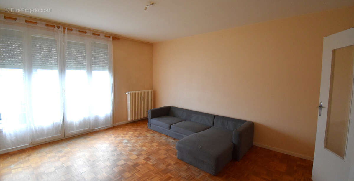 Appartement à vendre 3 pièces, 1 cave et parking NEVERS (58) dans une résidence calme, quartier agréable à saisir !! - photo 3