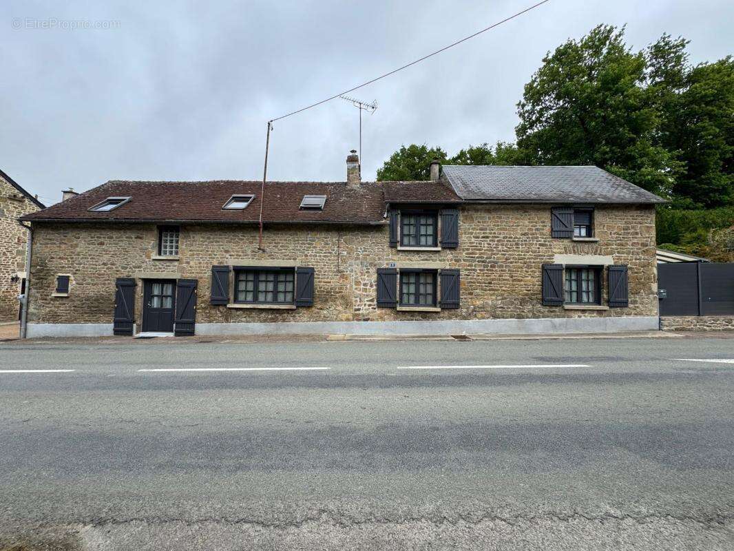 Maison à SAINT-PIERRE-DES-NIDS