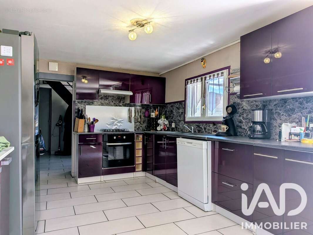 Maison 128 m² à Emanville  - photo 4