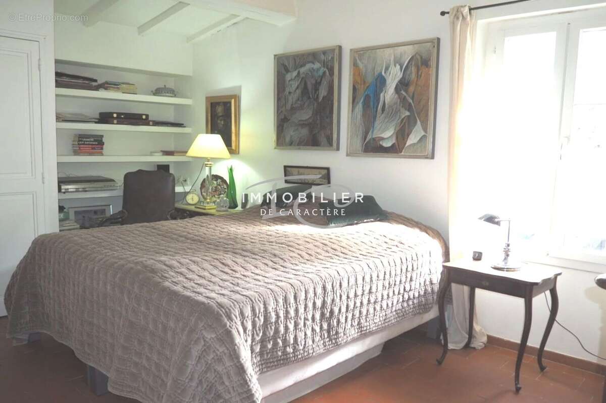 Maison à LA GARDE-FREINET