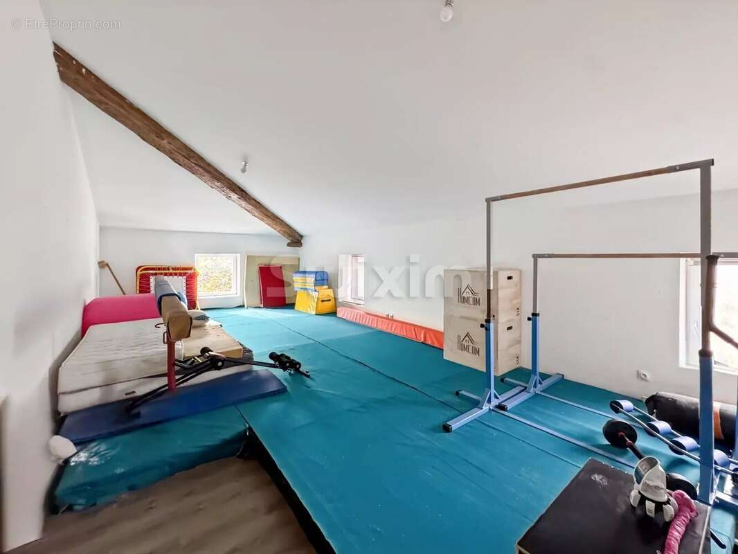 Maison à MONTELIMAR