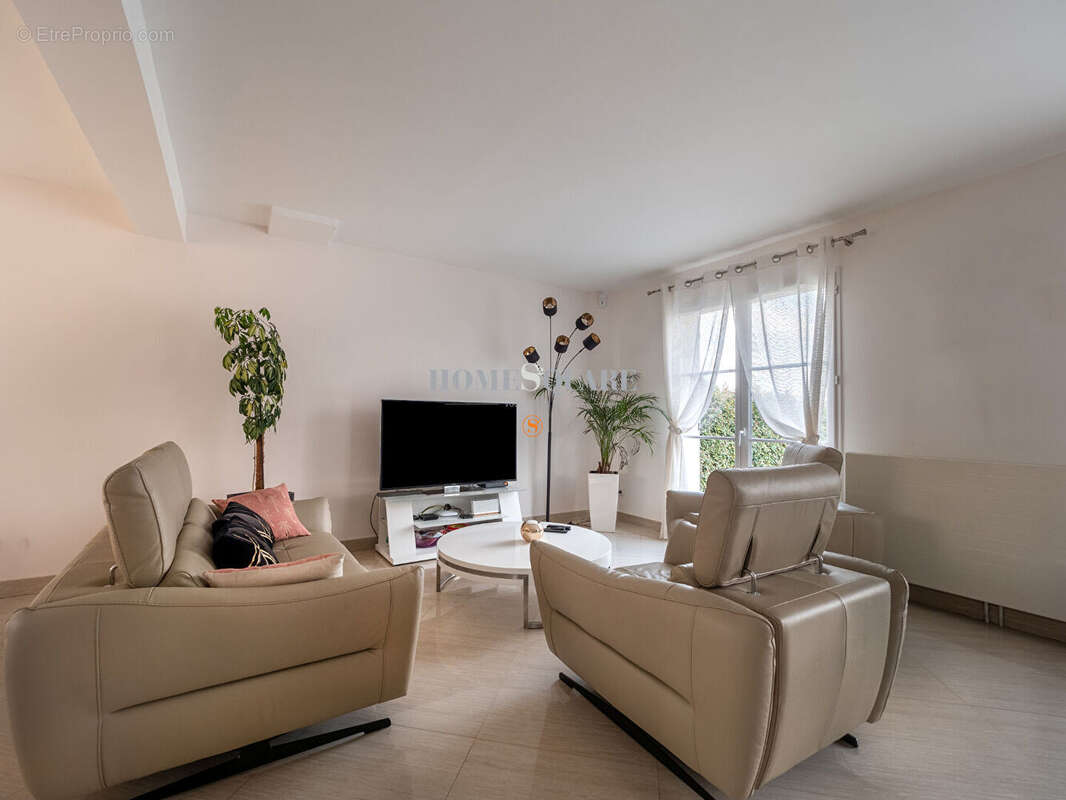 Maison à ORRY-LA-VILLE