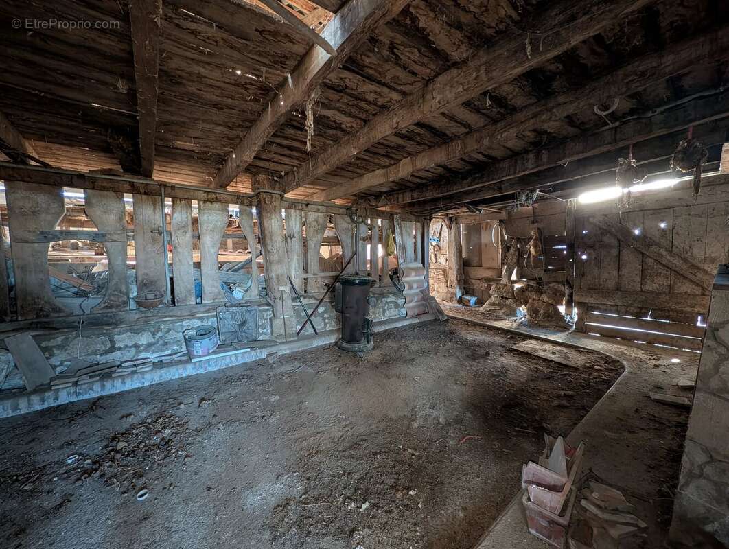 Maison de campagne avec deux chambres, grange et vue magnifique - photo 14