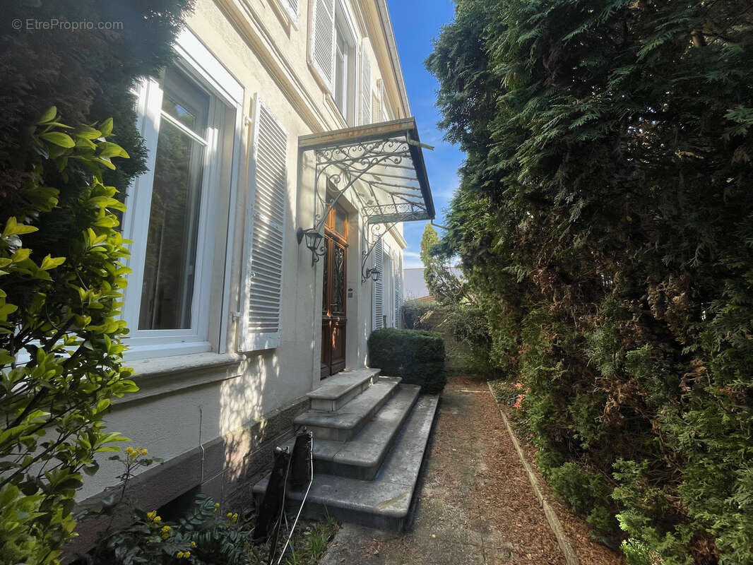 Maison à REMIREMONT