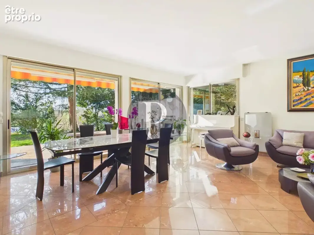 Maison familiale d’exception avec piscine et dépendance sur 1 732 m² de terrain paysager - photo 7