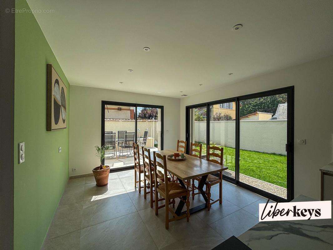 Maison à VILLEFRANCHE-SUR-SAONE