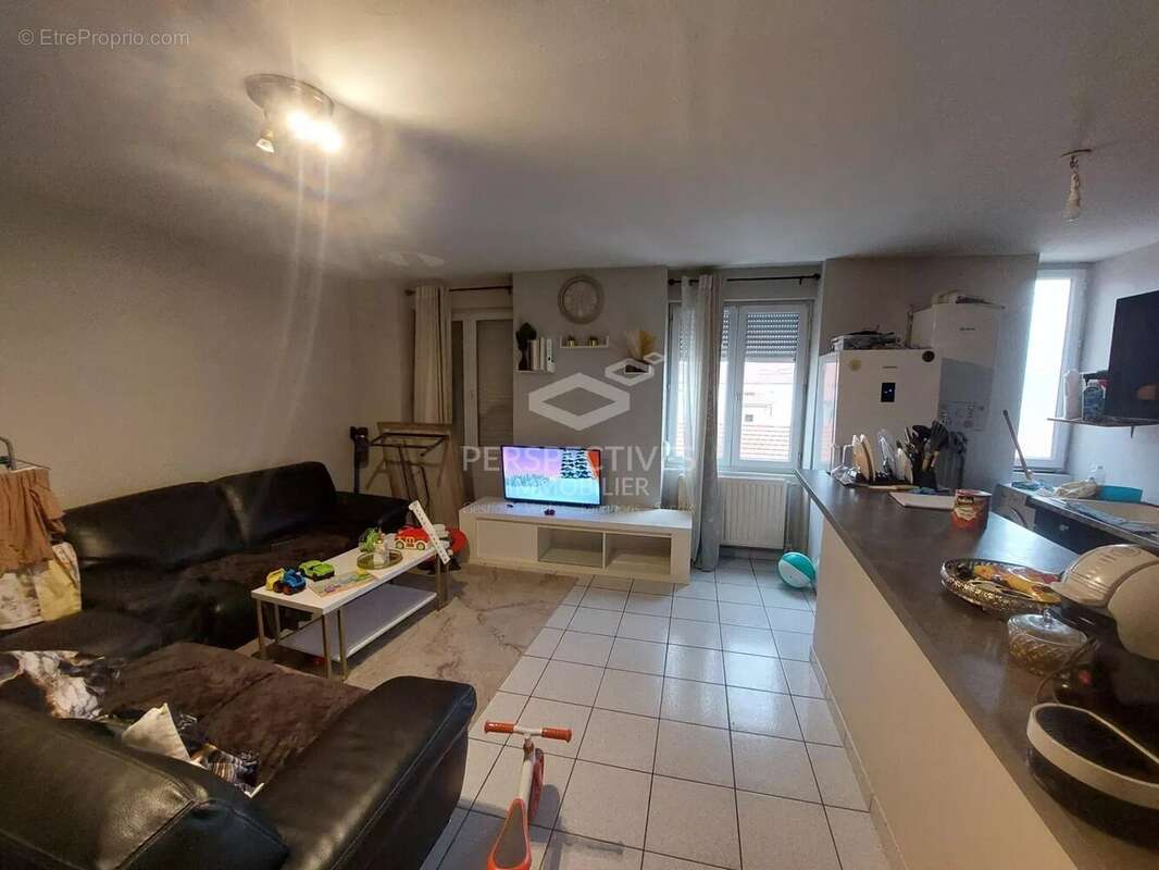Appartement à SAINT-ETIENNE