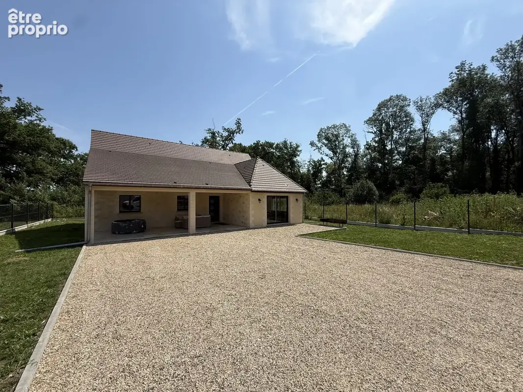 Maison 6 pièces 122 m² à vendre à Blaru (78270) - photo 2