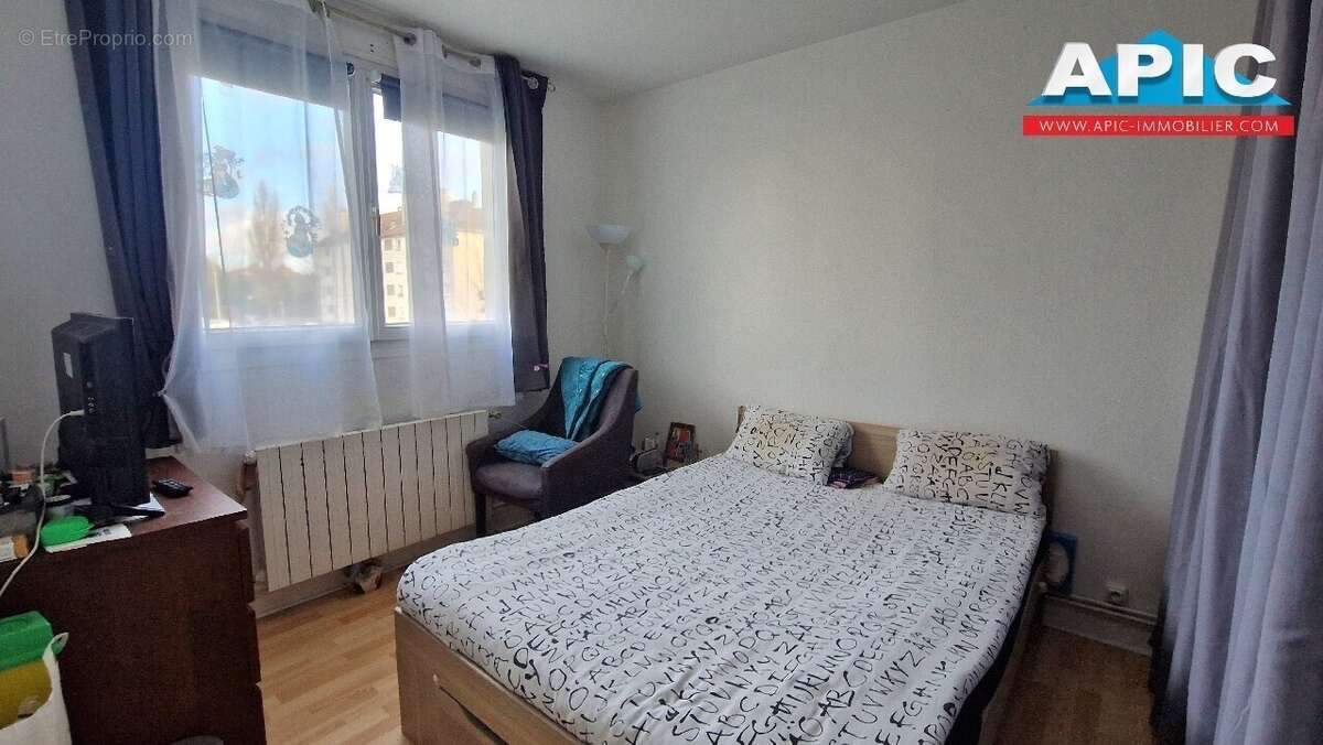 Appartement à GROSLAY