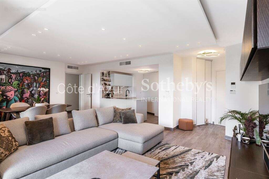 Appartement à EZE