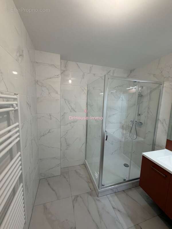 Appartement à SAINT-MAUR-DES-FOSSES