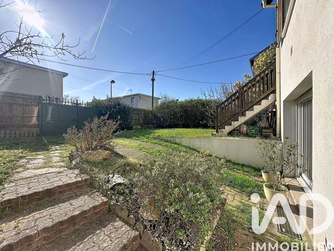 Photo 3 - Maison à RUEIL-MALMAISON