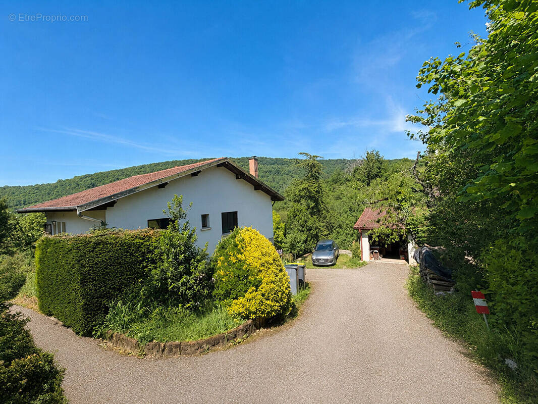 Maison à MONTFAUCON