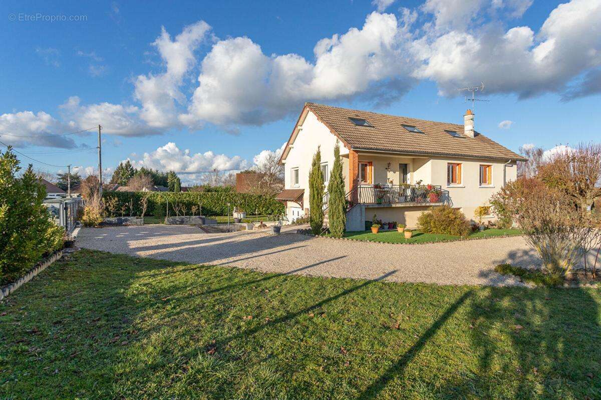 Maison à SELLES-SUR-CHER