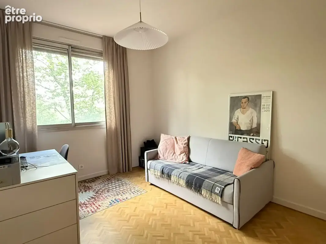 Crs Fauriel - Superbe T3 rénové avec prestations de qualité, balcon et garage - photo 5