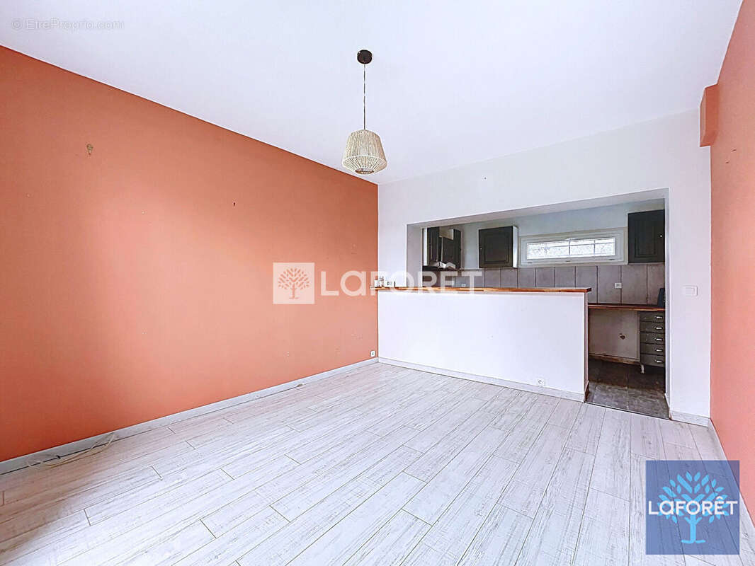 Maison à VIGNEUX-SUR-SEINE