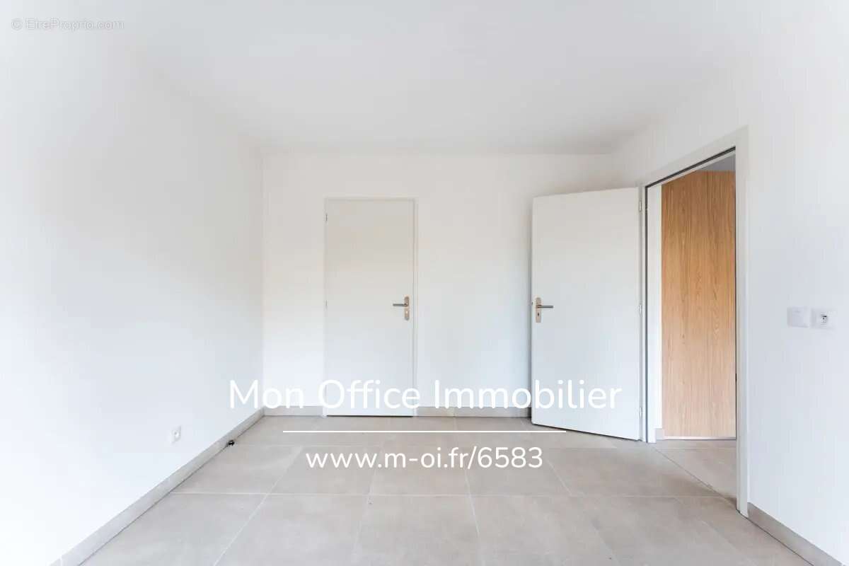Référence : 6583-ABO. - Appartement neuf  et lumineux, 2 pièces, Terrasse + Parking privatif - photo 11