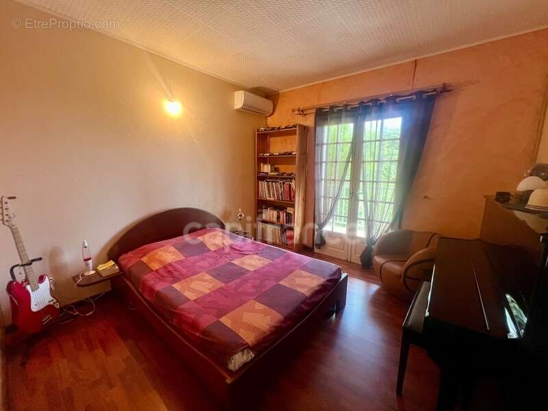 Maison à vendre 6 pièces à la Montagne secteur SAINT BERNARD (974) - photo 8