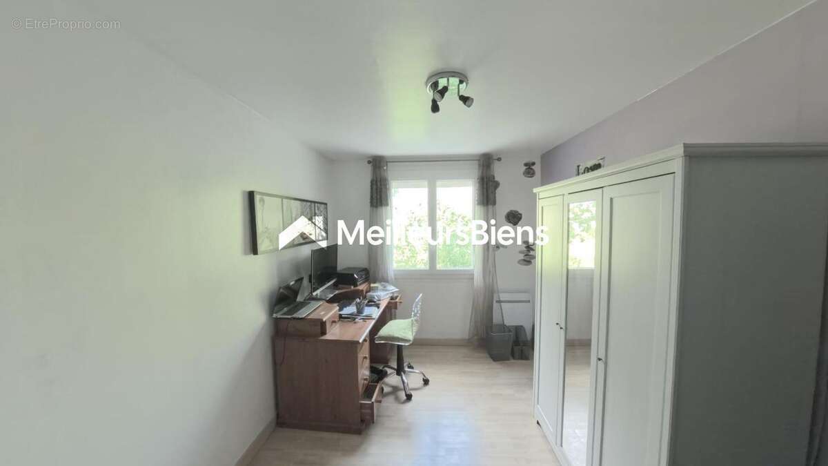 Savigny-le-Temple maison 105 m² 3 chambres(+1 aménageable dans le séjour en L), jardin, balcon, climatisation et grand garage - photo 7