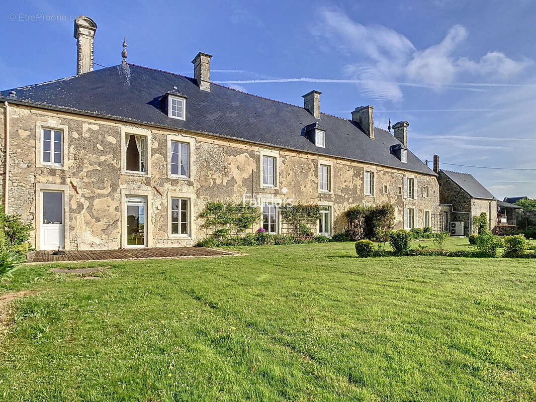 Maison 330 m² à Isigny-Sur-Mer  - photo 3