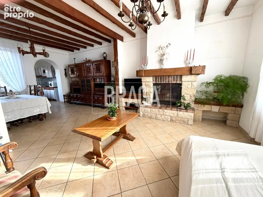 Maison de style annees 30 a vendre avec vie de plain pied garage et jardin situee a le portel - photo 1