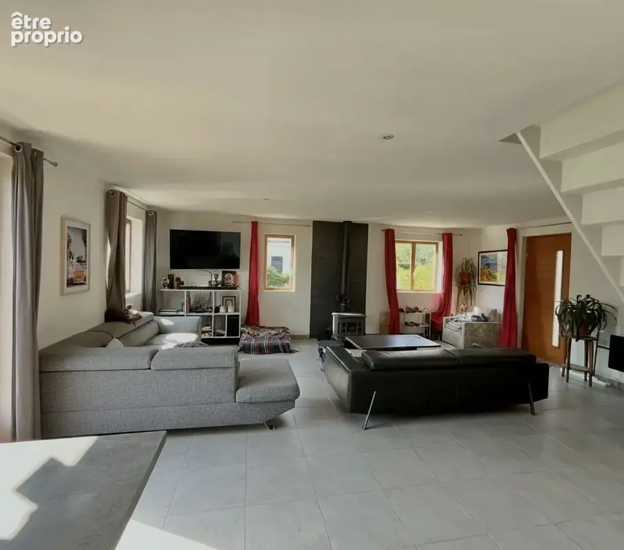 Maison 120 m² à Fay-Aux-Loges  - photo 3