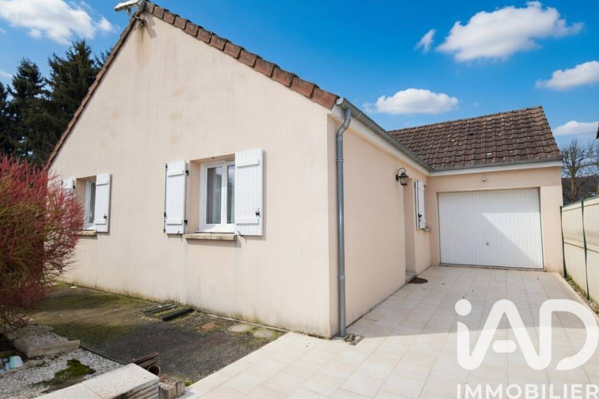 Photo 1 - Maison à VERNEUIL-L'ETANG