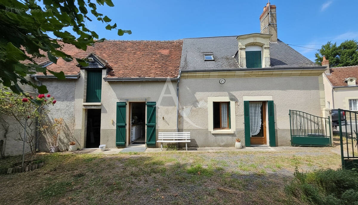 Maison à NOYERS-SUR-CHER