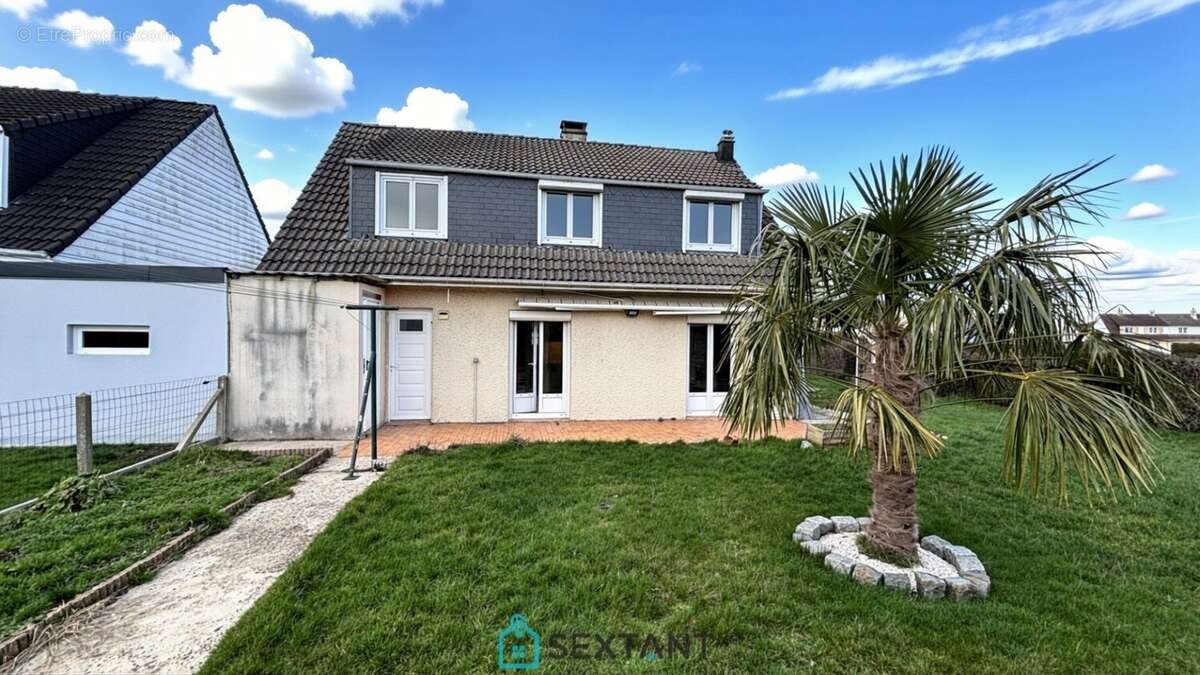 Maison à BOURGTHEROULDE-INFREVILLE