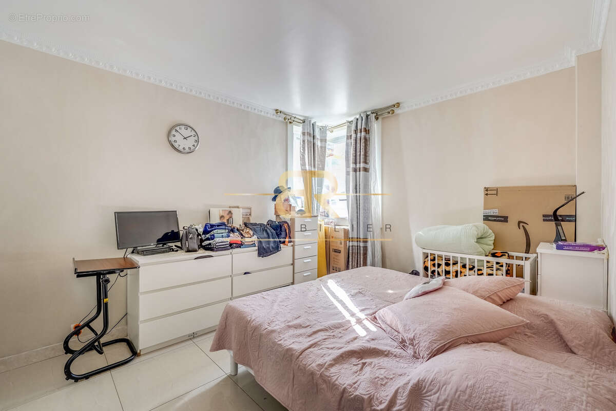 Appartement à PARIS-19E