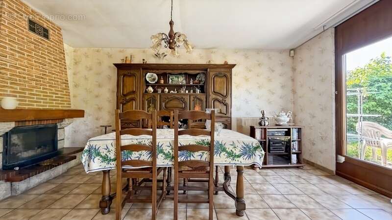 Maison à QUETIGNY