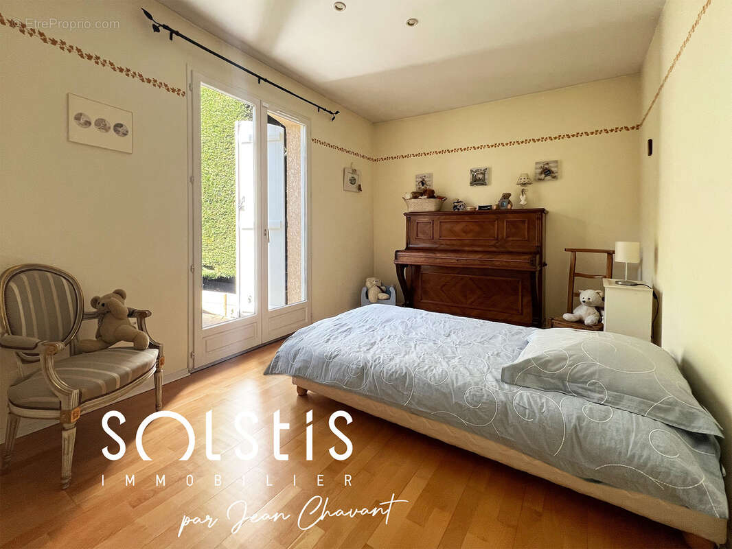 *** belle maison de 140 m2 avec terrain de 1207 m2 *** - photo 11