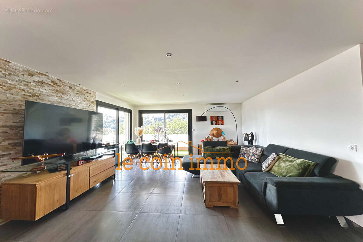 Appartement à CAGNES-SUR-MER