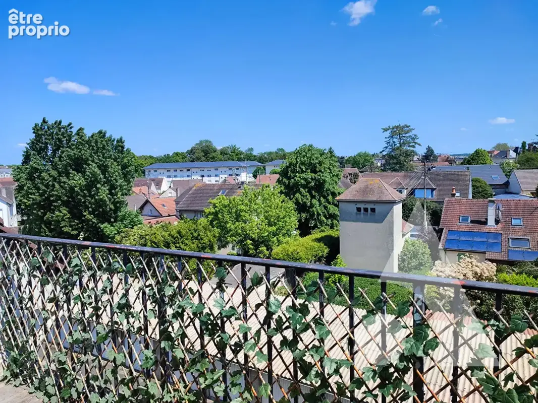 Appartement avec balcon crepy en valois vendu-loue - photo 9