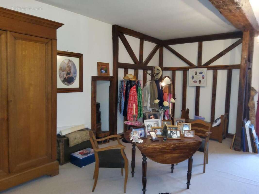 Maison 430 m² à Chouilly  - photo 3