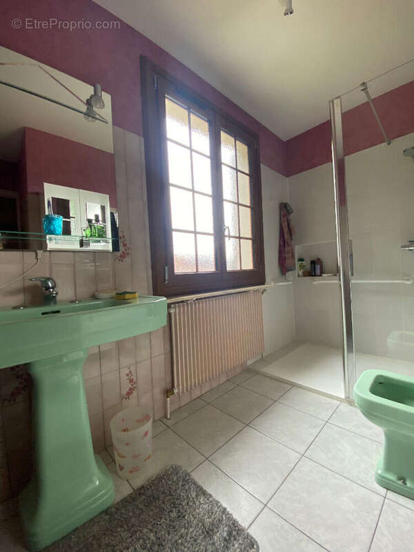 Maison à DAMVILLE