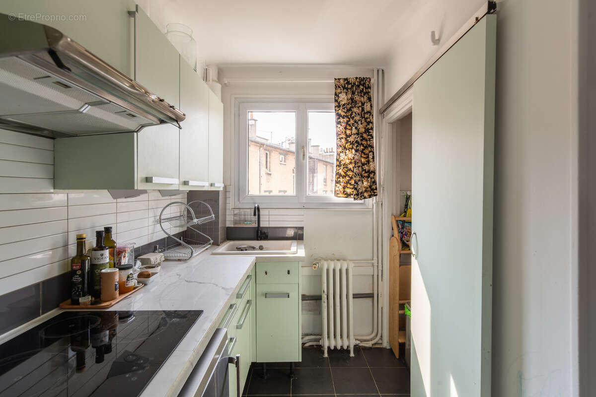 Appartement à PARIS-12E