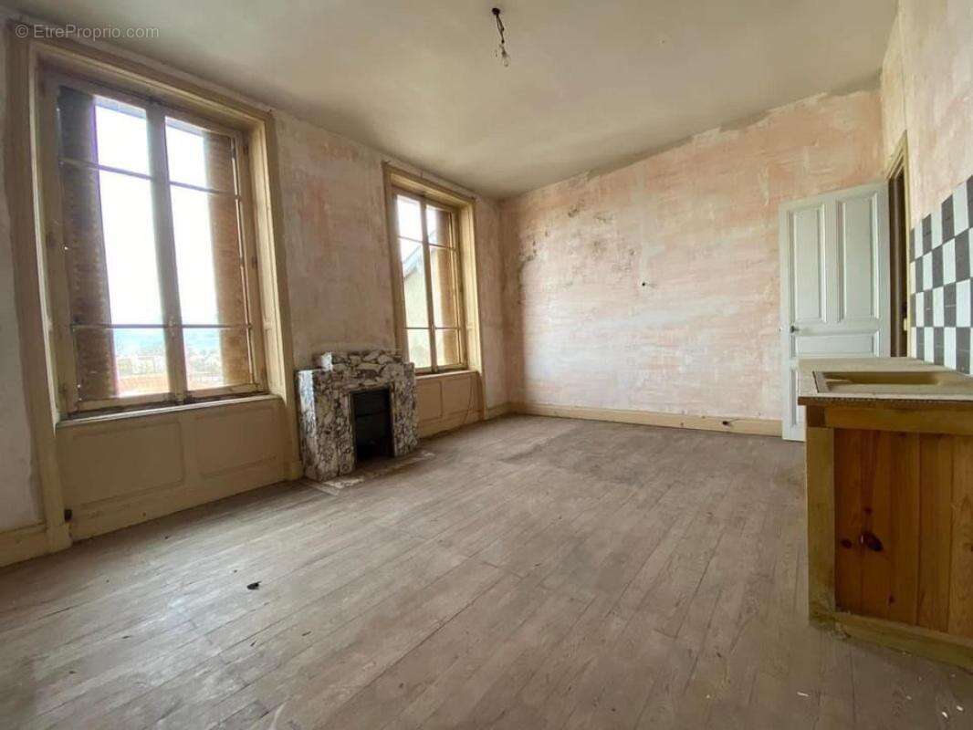 Appartement à AMBERT