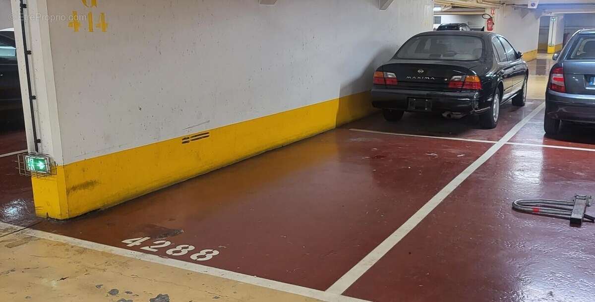 Parking à PARIS-13E