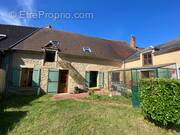 Maison à MONTGIVRAY