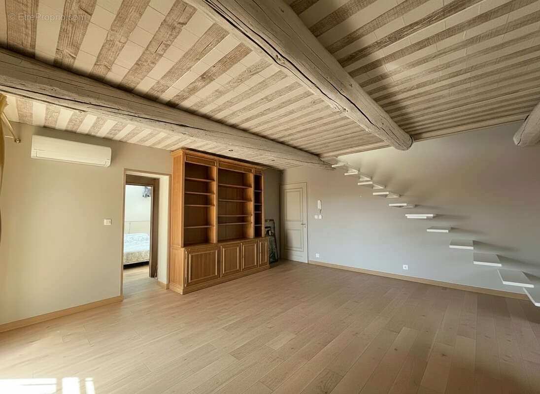 Appartement L Isle Sur La Sorgue 3 pièce(s) 102 m2 - photo 8