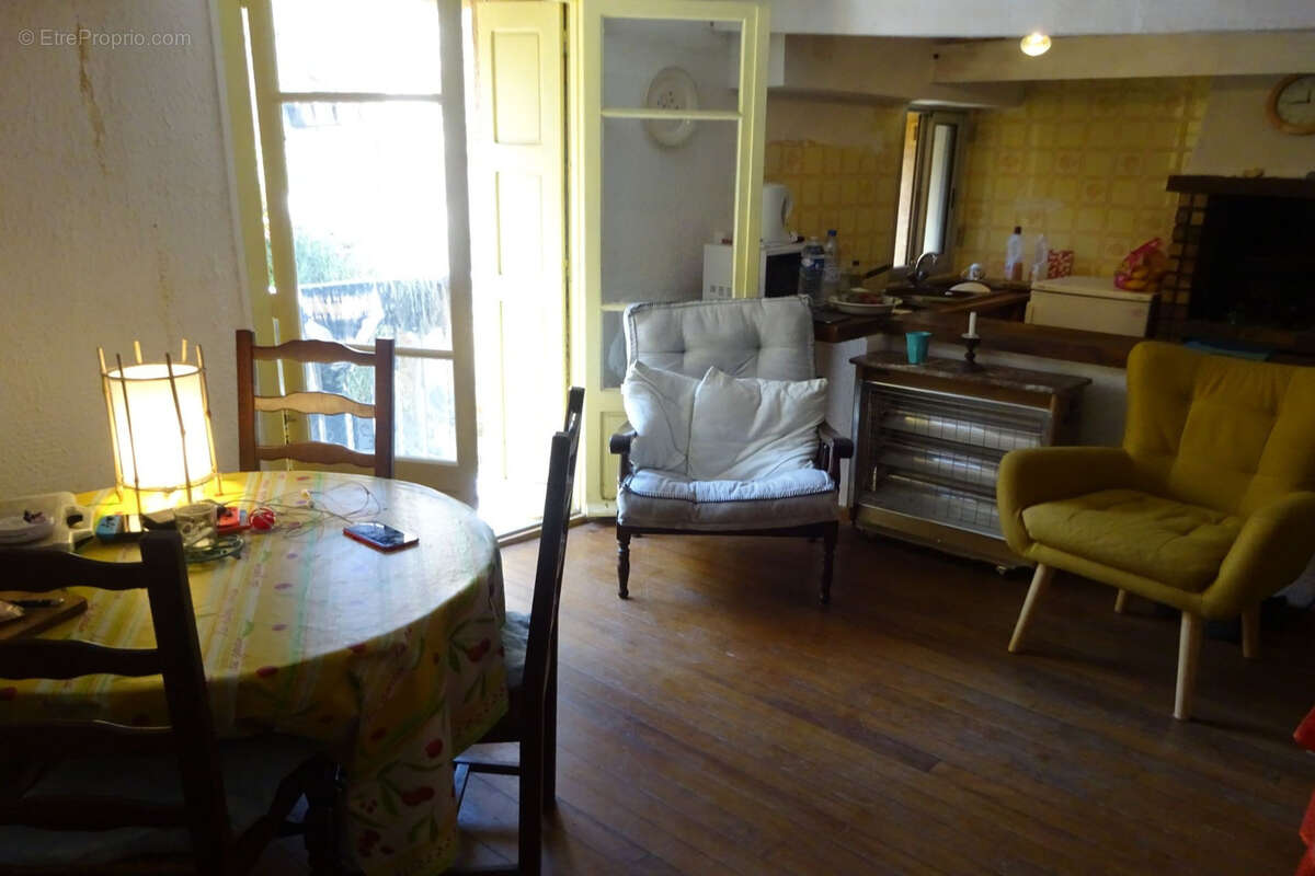 maison en pierres OMS village - photo 8