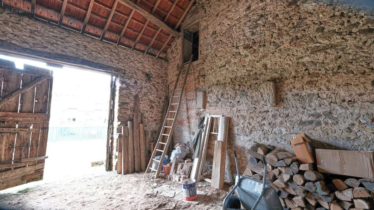 Maison à CHISSEY-EN-MORVAN