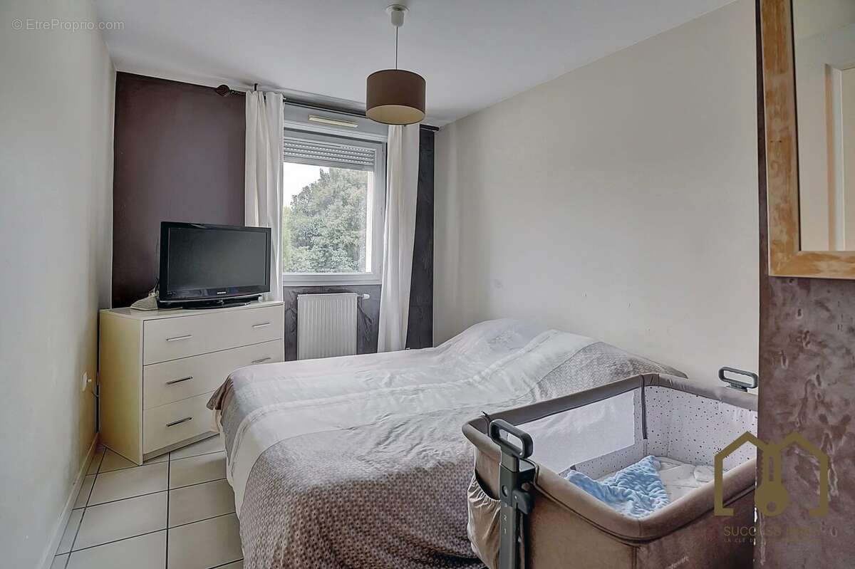 Appartement à VAULX-EN-VELIN