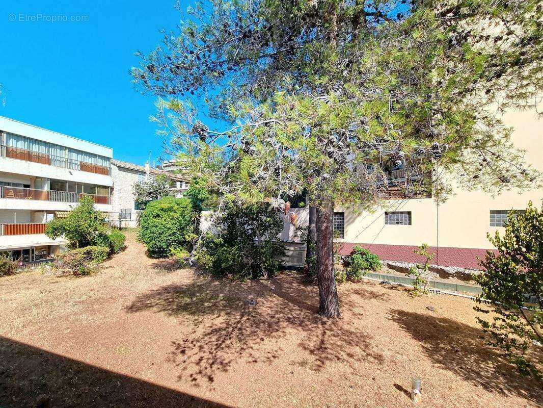 Appartement à LE CANNET