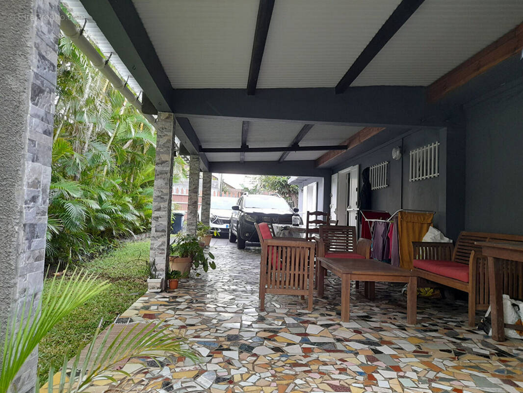 Maison à SAINT-JOSEPH