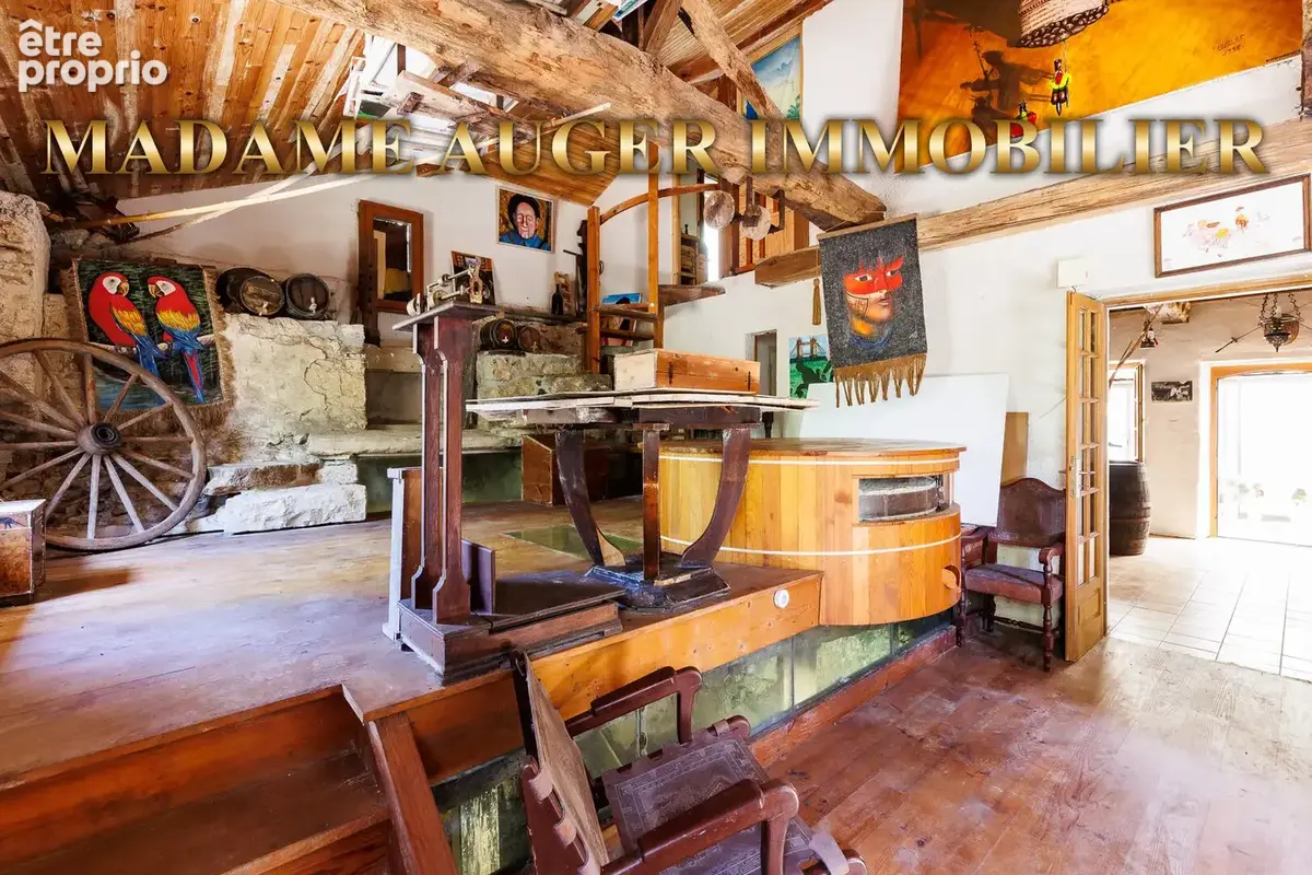Moulin authentique du XVIIème de 138m² habitable sur 6Ha de terrain - photo 7