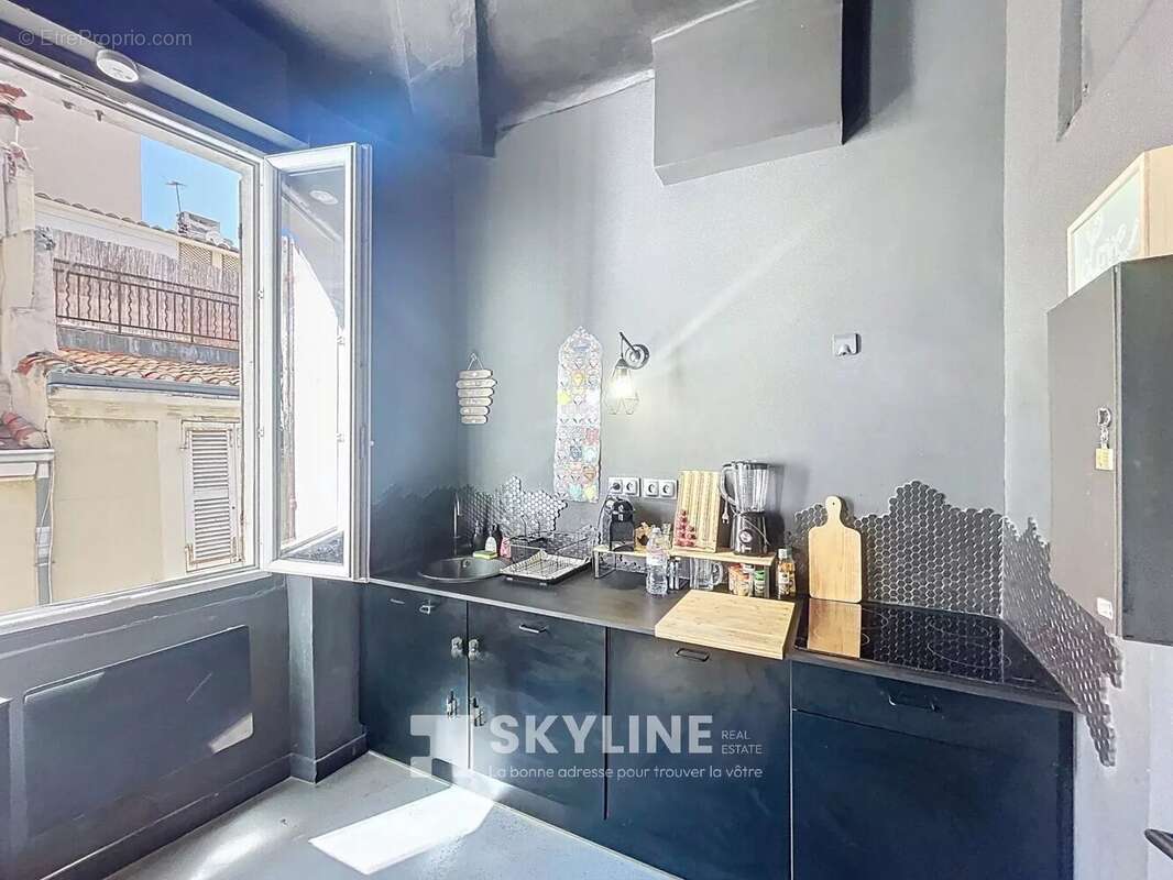 Appartement à MARSEILLE-2E