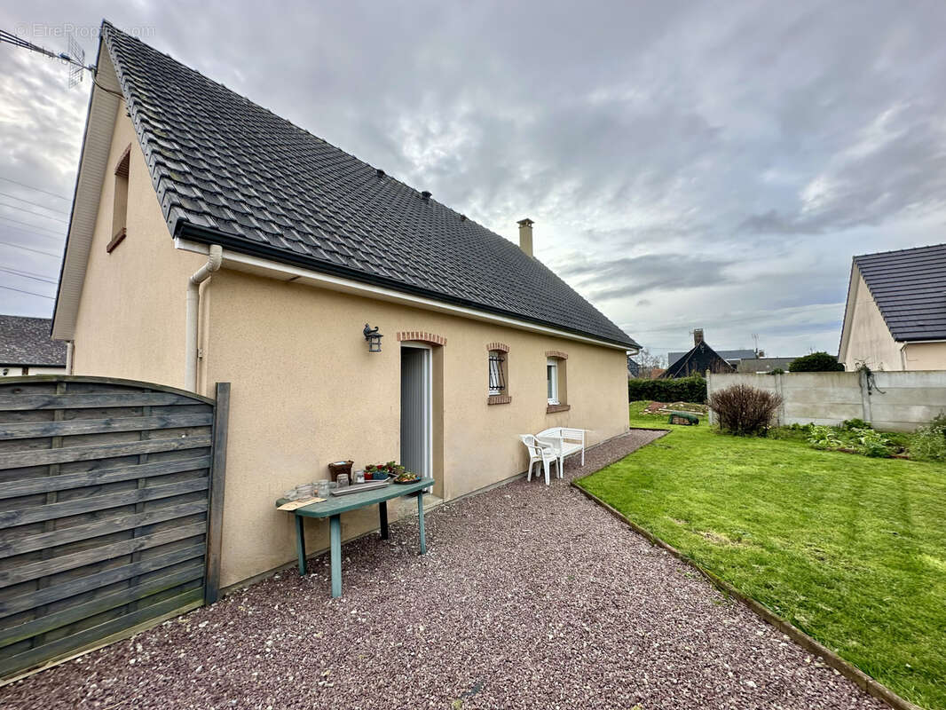 Maison à SAINT-NICOLAS-D'ALIERMONT