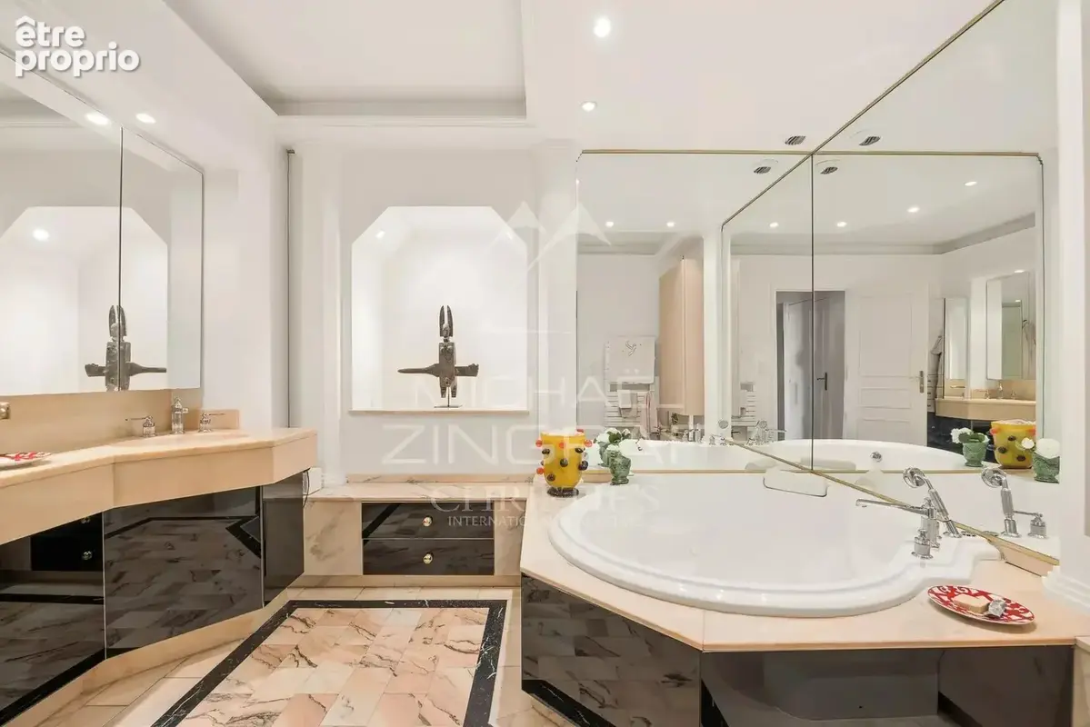 Résidence du Regina – Appartement emblématique de 165 m² avec vue mer - photo 10
